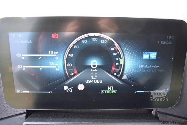 Фургон (вантажний автомобіль) MERCEDES-BENZ Actros 1842 L E6 Koffer AHK LBW Top Zustand