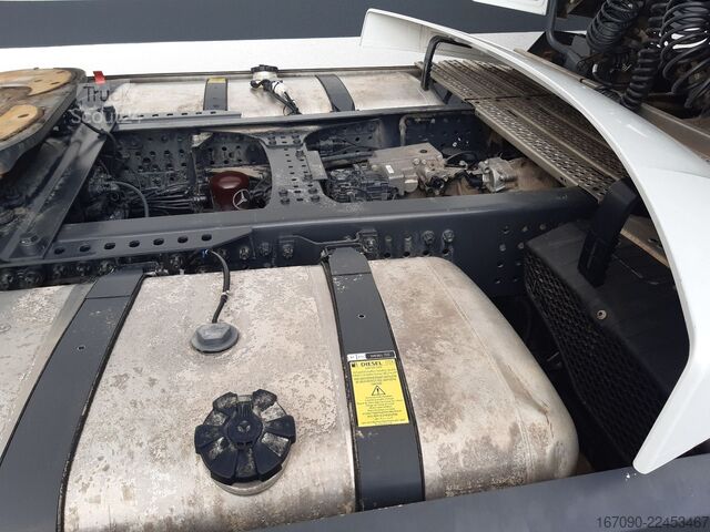 Tractora standard MERCEDES-BENZ Actros 1845LS MP5 Stream 2,30 Euro6E Öl-Retarder