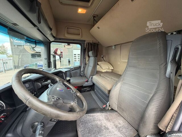 Lastebil med plan SCANIA R480 6X2 med kelberg