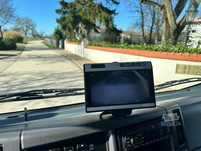 Veetransporter Isuzu N62.150 2 Pferde, 7 eingetragene Sitzplätze