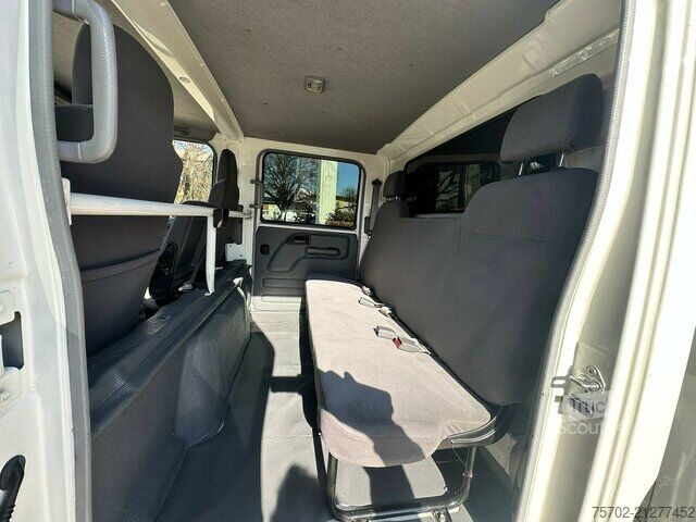 Veetransporter Isuzu N62.150 2 Pferde, 7 eingetragene Sitzplätze