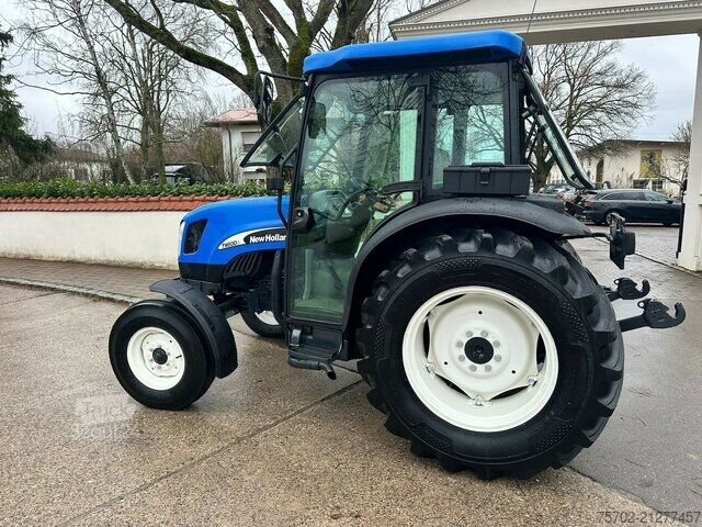 Tractor de curte New Holland TN60 DA Schlepper