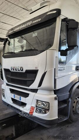 камион с кука за контейнери IVECO MAGIRUS AG 