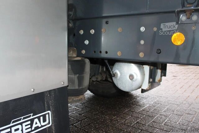 Koel-vriestransport Iveco Eurocargo 140e22 + EURO 6 + LOW KM + chereau