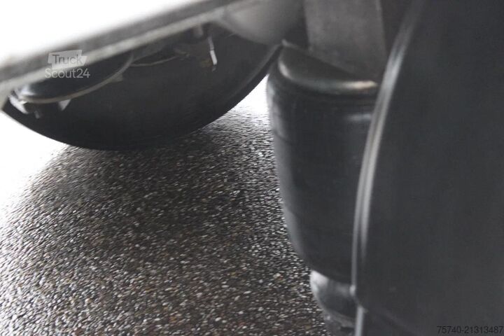 Zwiastun platformy Samro 2 axle