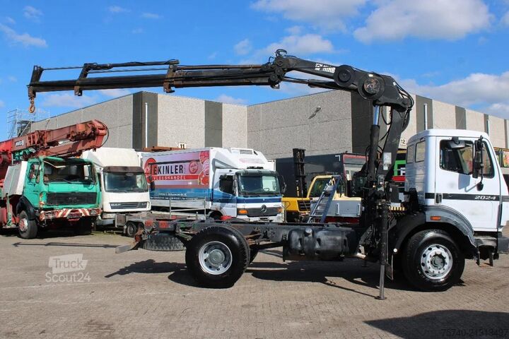Dépanneuse Mercedes-Benz SK 2024 + HIAB 125 + MANUAL
