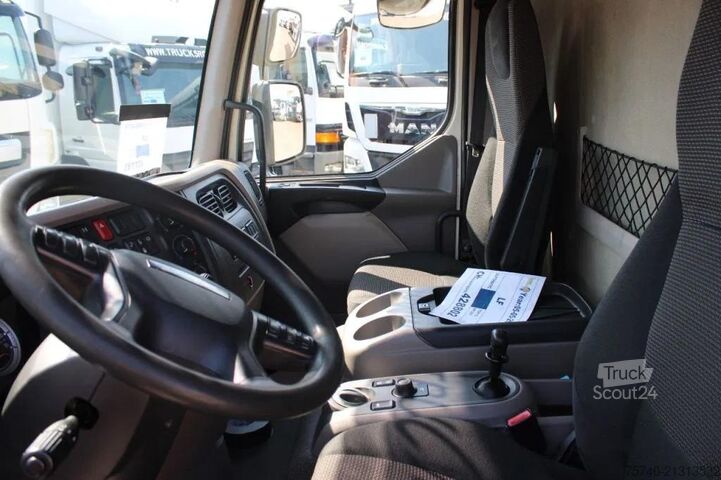 Bavul DAF LF 180 + Euro 6 + Dhollandia Lift + 12t