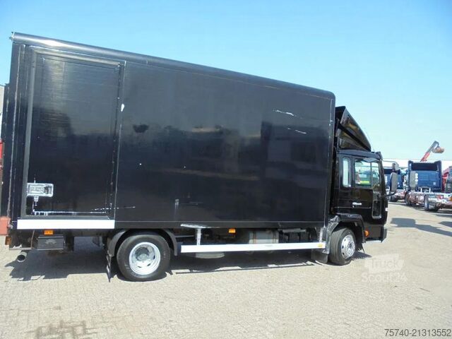 Mala Volvo FL 8.180 + Manual + Dhollandia Lift