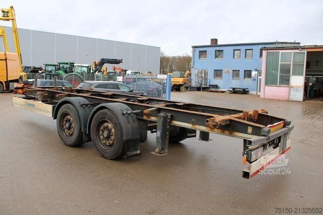 Priklopnik z menjalnim šasijem KRONE ZZ - Nr.: 363