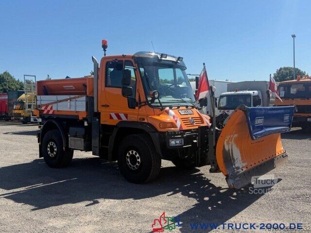 Tristrani prekucnik Unimog U400 238PS Winterdienst + Streuer + 3m Schild
