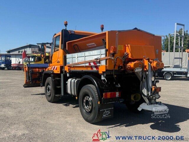 Tristrani prekucnik Unimog U400 238PS Winterdienst + Streuer + 3m Schild