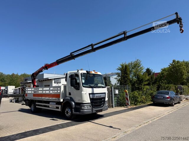 LKW mit Pritsche (offen) DAF LF 230 Pritsche+Kran Palfinger PK8501