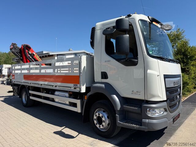 LKW mit Pritsche (offen) DAF LF 230 Pritsche+Kran Palfinger PK8501