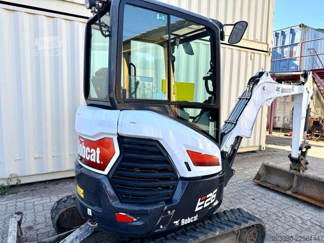 Minigraver BOBCAT E26 / 2021 BJ / 2 x Löffel / 1.665 H