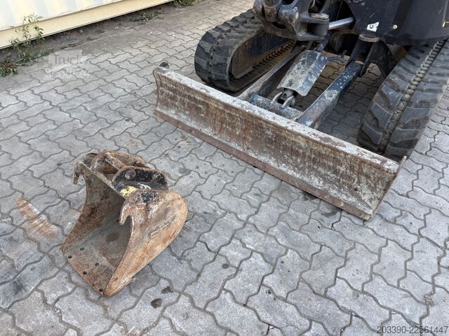 Minigraver BOBCAT E26 / 2021 BJ / 2 x Löffel / 1.665 H