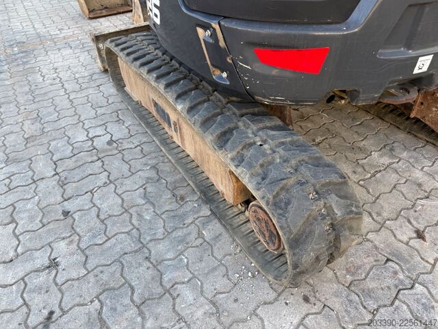 Minigraver BOBCAT E26 / 2021 BJ / 2 x Löffel / 1.665 H