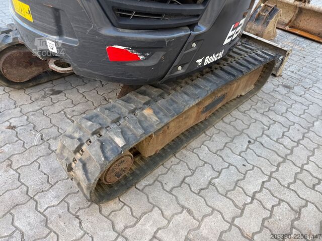 Minigraver BOBCAT E26 / 2021 BJ / 2 x Löffel / 1.665 H