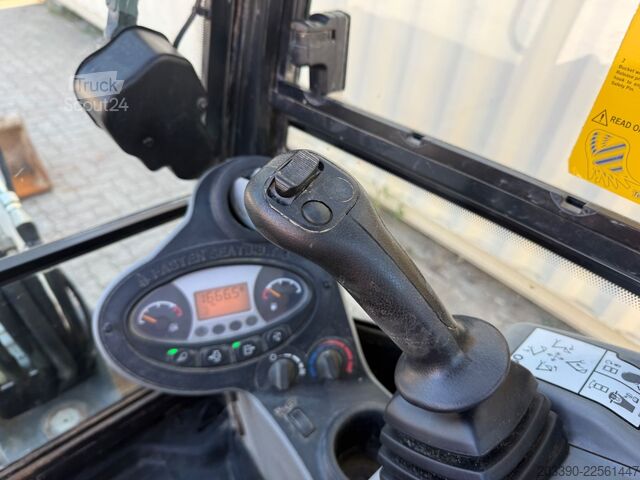 Minigraver BOBCAT E26 / 2021 BJ / 2 x Löffel / 1.665 H