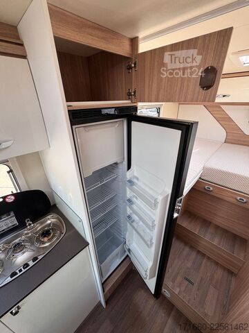 Halvintegrerad husbil BÜRSTNER Lyseo M Harmony Line 690 G *SAT-TV*Hubbett*