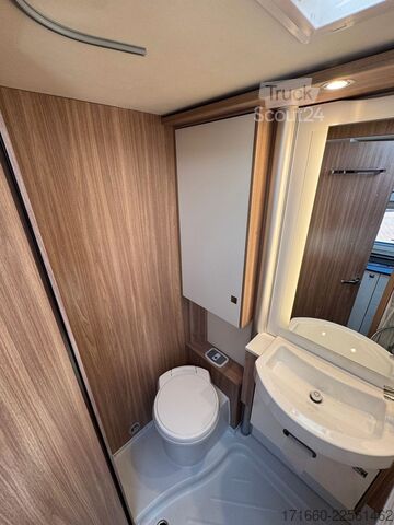 Halvintegrerad husbil BÜRSTNER Lyseo M Harmony Line 690 G *SAT-TV*Hubbett*