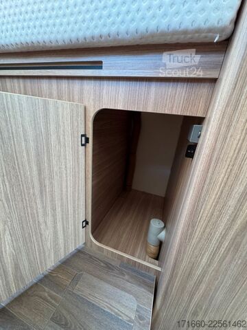 Halvintegrerad husbil BÜRSTNER Lyseo M Harmony Line 690 G *SAT-TV*Hubbett*