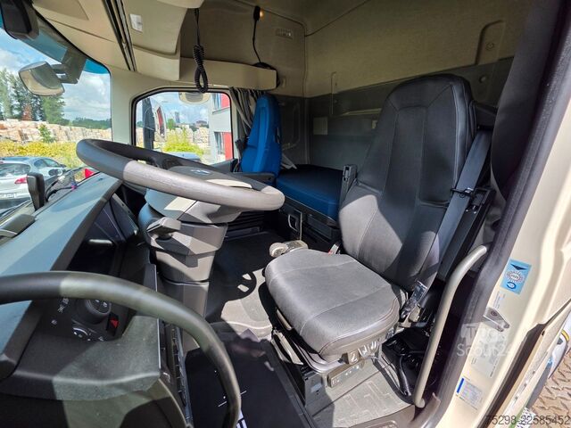 Vakio vetoauto VOLVO FH 460 | Retarder | Alu-Felgen | Kompres. | PTO