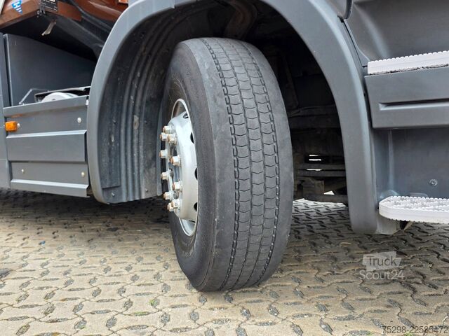 LKW mit Tankaufbau SCANIA P 320 DB4X2MNA | ADR AT FL | Teilledersitze