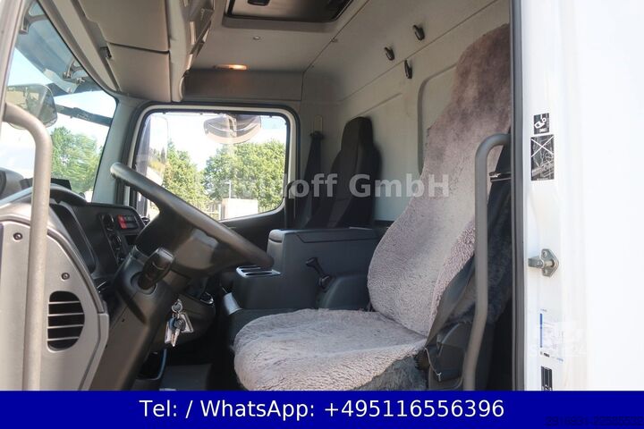 Transporter mit Koffer MERCEDES-BENZ Nr.1231 Atego 3 4x2 / Luftfahrwerk / Ladeboard.