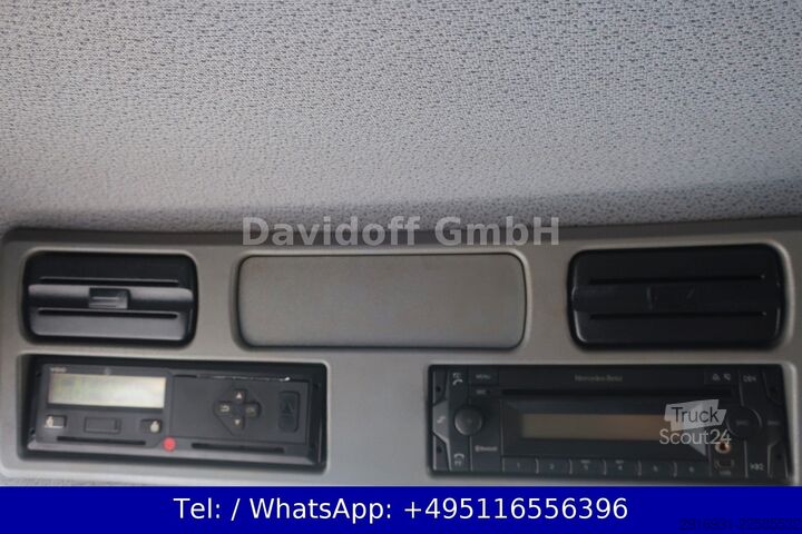 Transporter mit Koffer MERCEDES-BENZ Nr.1231 Atego 3 4x2 / Luftfahrwerk / Ladeboard.