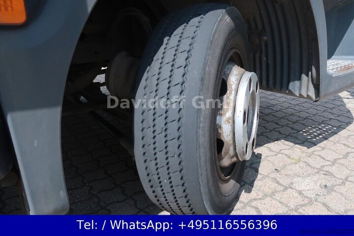 Transporter mit Koffer MERCEDES-BENZ Nr.1231 Atego 3 4x2 / Luftfahrwerk / Ladeboard.