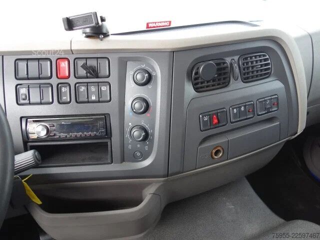 Furgão transportador de automóveis DAF LF 210 oprijlaadbak,airco