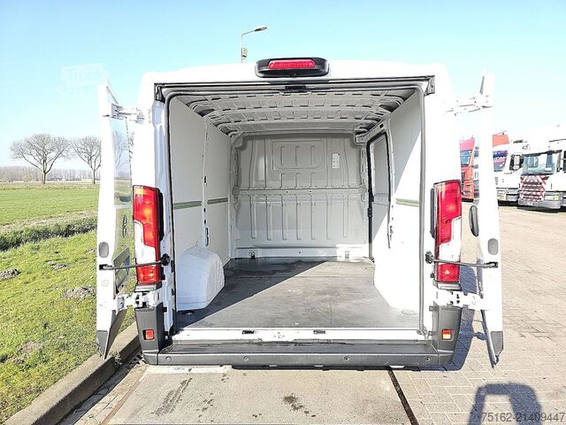 Hochdachkombi OPEL MOVANO 2.2 L1H1 Airco Euro6