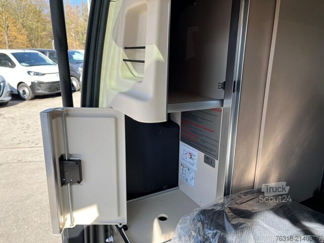 Minibus Mercedes-Benz V 300 d Marco Polo Airmatic AHK Distr EasyUp 360