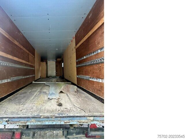 Veetransporter Mercedes-Benz 817 3-4 Pferde mit Beilharz TAP 8,7 Tandemanh.
