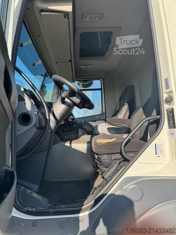 Bőrönd DAF CF 250 Bakwagen