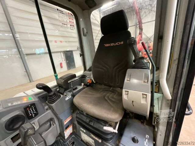  Takeuchi TB 250