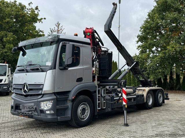 Camion scarrabile MERCEDES-BENZ ACTROS 2546 6x2 Abrollkip Kran Palfinger Q150Z95