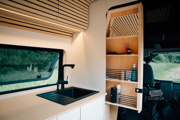 Furgone camper / campervan Ford Transit Trend