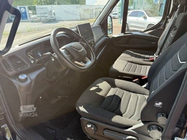 Furgón cerrado de techo alto y batalla larga Iveco 