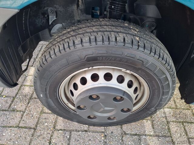 Lastauslautta Mercedes-Benz Sprinter 516 CDI Open laadbak 4.26m GVW 5000kg ...
