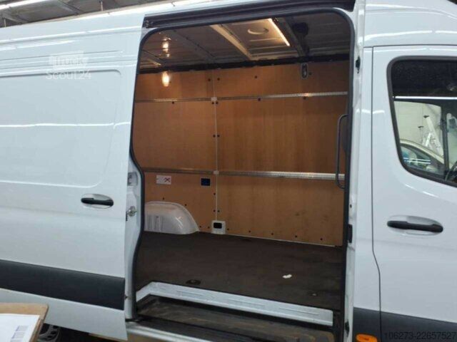 Fourgon Mercedes-Benz Sprinter 317 CDI,L2H2,Automatik,Kamera,Navi
