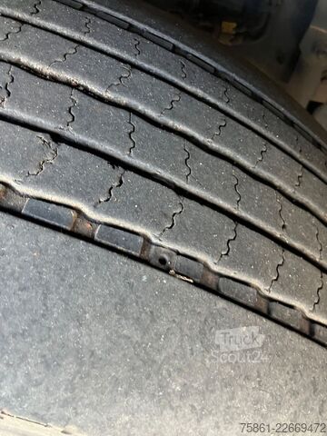 Tracteur routier standard DAF XF 450
