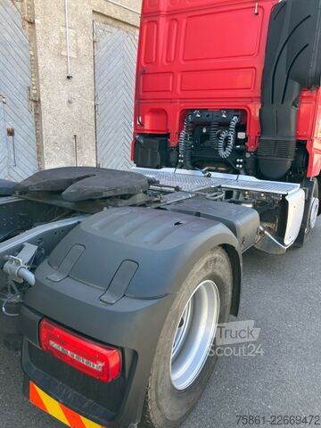 Tracteur routier standard DAF XF 450