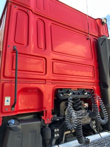 Tracteur routier standard DAF XF 450