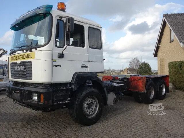 Châssis avec cabine MAN 33.464 F2000 F2000 6X4 STEELSPRINGS TREKKER CHA...