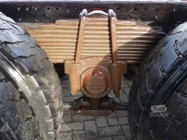 Châssis avec cabine MAN 33.464 F2000 F2000 6X4 STEELSPRINGS TREKKER CHA...