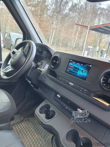 Skříňová dodávka Mercedes-Benz 319 CDI lang