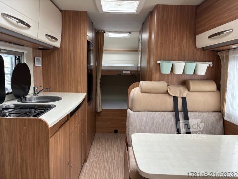 Capucine Carado A 361