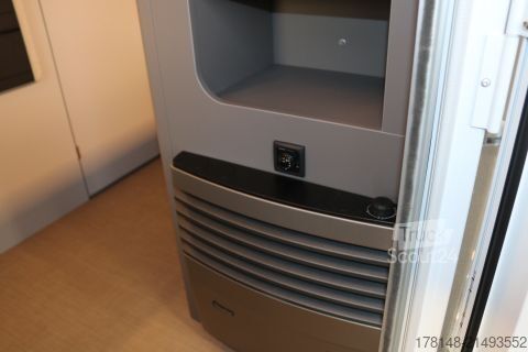 كرافان Bürstner Averso 490 TL