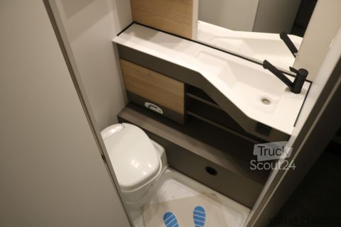 كرافان Bürstner Averso 490 TL